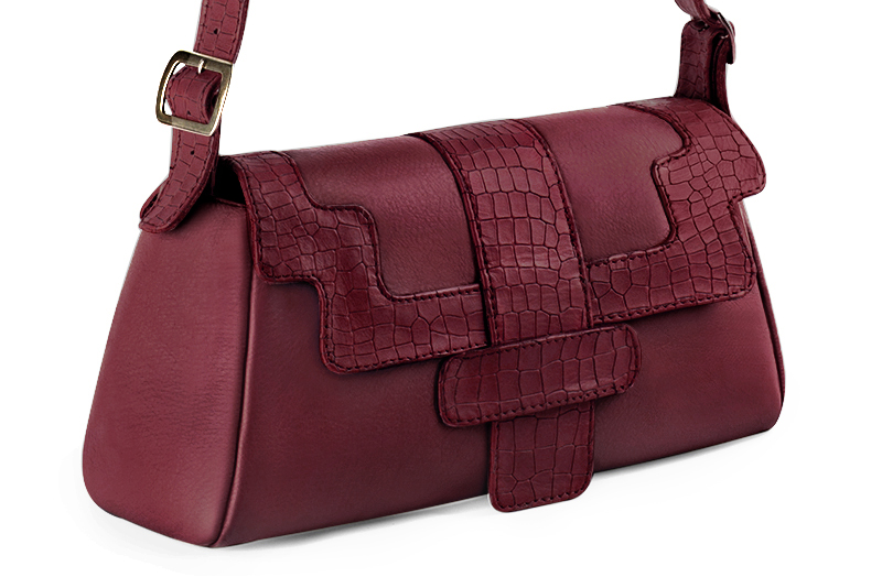 Burgundy red women's dress handbag, matching pumps and belts. Front view - Florence KOOIJMAN